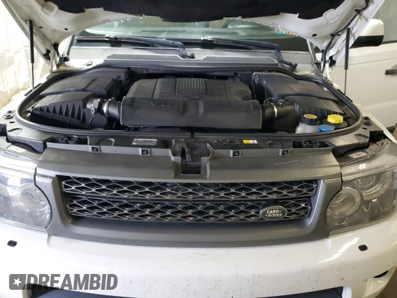 2011 Land Rover Range Rover Sport HSE Lux with VIN SALSK2D49BA715277, listed as a Copart auction lot 55667355 with 139,622 mi miles and Salvage Title. Bid and sale history available at DreamBid. Image 12.