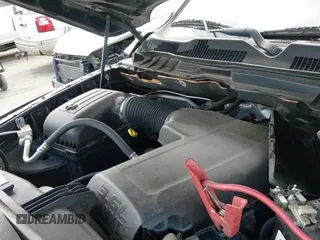 2020 Ram 1500 Tradesman z VIN 1C6RR6FG6LS127727, wystawiony jako IAAI lot #42562315 z przebiegiem 154 570 mil mil oraz . Historia ofert i sprzedaży dostępna na DreamBid. Obrazek 20.