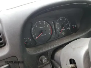 2002 Isuzu Rodeo S with VIN 4S2DM58W324327147, listed as a Copart auction lot 75194104 with Not Provided miles and Salvage Title. Bid and sale history available at DreamBid. Image 9.
