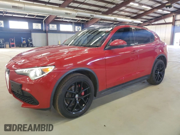 2018 Alfa Romeo Stelvio Sport z VIN ZASFAKPNXJ7B93360, wystawiony jako Copart lot #49785475 z przebiegiem 106 167 mil mil oraz Tytuł czysty. Historia ofert i sprzedaży dostępna na DreamBid. Obrazek 1.