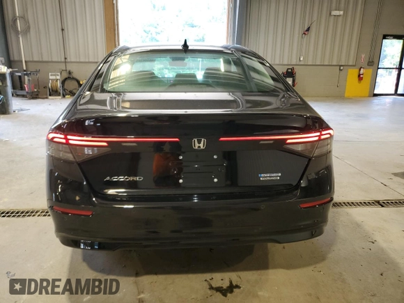 2025 Honda Accord Touring with VIN 1HGCY2F87SA040489, listed as a Copart auction lot 60786325 with 32 mi miles and Salvage title. Bid and sale history available at DreamBid. Image 6.