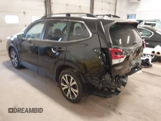 2021 Subaru Forester Limited with VIN JF2SKAUC6MH443923, listed as a IAAI auction lot 41814312 with 68,485 mi miles. Bid and sale history available at carsss.com. Image 3.
