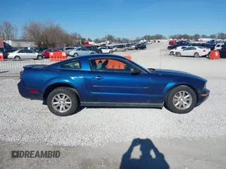 2007 Ford Mustang Deluxe with VIN 1ZVFT80N575315401, listed as a IAAI auction lot 41698515 with 157,141 mi miles. Bid and sale history available at carsss.com. Image 14.