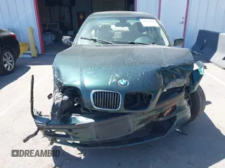 2000 BMW 3 Series 328i with VIN WBAAM5338YFR15213, listed as a IAAI auction lot 42014522 with 85,955 mi miles. Bid and sale history available at carsss.com. Image 13.