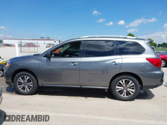 2020 Nissan Pathfinder SL z VIN 5N1DR2CM1LC613034, wystawiony jako IAAI lot #42153656 z przebiegiem 169 223 mil mil oraz . Historia ofert i sprzedaży dostępna na DreamBid. Obrazek 14.