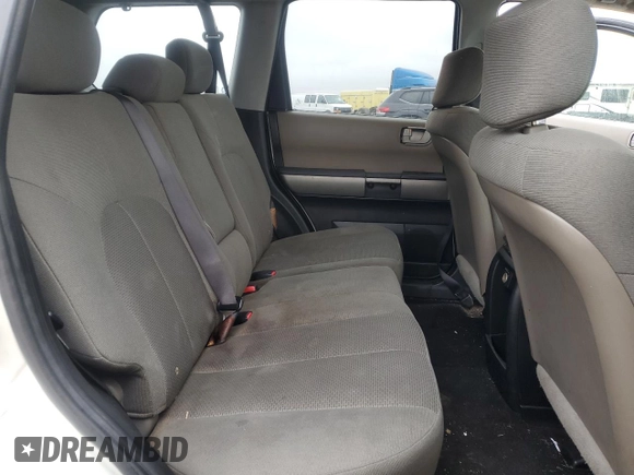 2004 Mitsubishi Endeavor LS with VIN 4A4MM21S04E149821, listed as a Copart auction lot 42602675 with 261,227 mi miles and Salvage Title. Bid and sale history available at carsss.com. Image 11.