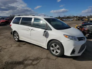 2018 Toyota Sienna LE Auto Access Seat with VIN 5TDKZ3DC9JS904383, listed as a Copart auction lot 43992165 with 106,596 mi miles and Salvage Title. Bid and sale history available at carsss.com. Image 4.