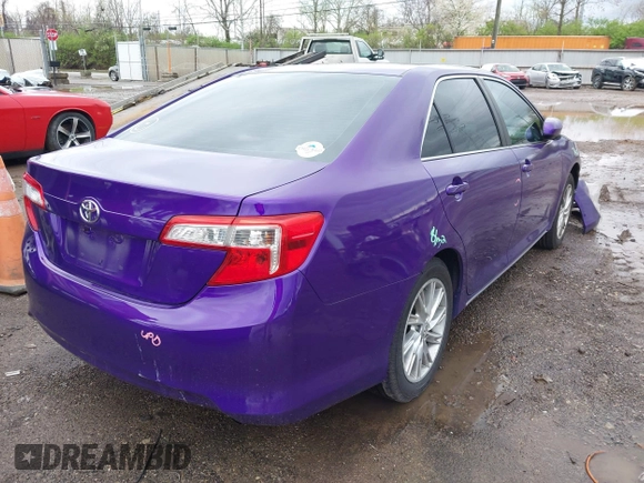 2014 Toyota Camry L with VIN 4T4BF1FK3ER419743, listed as a IAAI auction lot 41940669 with 92,822 mi miles. Bid and sale history available at carsss.com. Image 4.