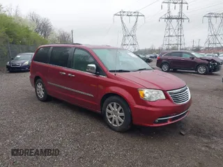 2012 Chrysler Town & Country Touring-L with VIN 2C4RC1CG8CR414568, listed as a IAAI auction lot 41951000 with 204,636 mi miles. Bid and sale history available at carsss.com. Image 1.