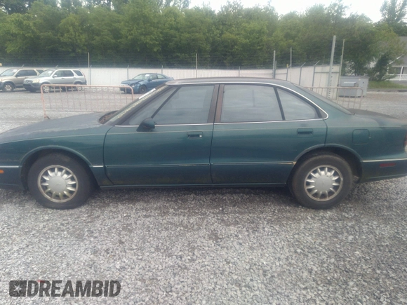 1998 Oldsmobile 88 LS z VIN 1G3HN52K5W4849011, wystawiony jako IAAI lot #42153650 z przebiegiem 171 969 mil mil oraz . Historia ofert i sprzedaży dostępna na DreamBid. Obrazek 14.