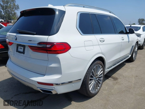 2019 BMW X7 xDrive50i z VIN 5UXCX4C54KLS38649, wystawiony jako IAAI lot #42435379 z przebiegiem 60 905 mil mil oraz . Historia ofert i sprzedaży dostępna na DreamBid. Obrazek 4.