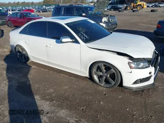 2011 Audi S4 Premium Plus z VIN WAUBGAFL7BA068706, wystawiony jako IAAI lot #41722595 z przebiegiem 131 276 mil mil oraz . Historia ofert i sprzedaży dostępna na DreamBid. Obrazek 1.