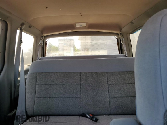 1993 Ford Aerostar z VIN 1FMCA11U0PZB97965, wystawiony jako Copart lot #65148054 z przebiegiem 86 569 mil mil oraz Szkody całkowita. Historia ofert i sprzedaży dostępna na DreamBid. Obrazek 10.