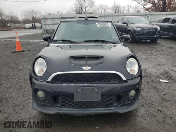 2015 MINI Convertible S with VIN WMWZP3C51FT708886, listed as a Copart auction lot 46860925 with 105,437 mi miles and Clean title. Bid and sale history available at DreamBid. Image 5.