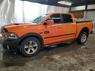 2015 Ram 1500 Sport z VIN 1C6RR7MT7FS684401, wystawiony jako Copart lot #85477484 z przebiegiem 87 933 mil mil oraz Szkoda całkowita • Salvage title. Historia ofert i sprzedaży dostępna na DreamBid. Obrazek 1.