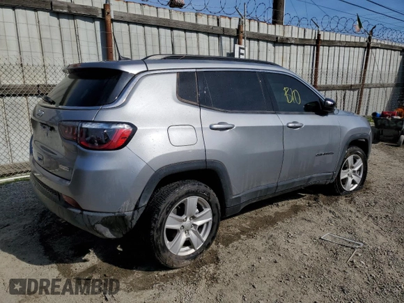 2022 Jeep Compass Latitude with VIN 3C4NJDBB7NT209884, listed as a Copart auction lot 50119865 with Not Provided miles and Salvage Title. Bid and sale history available at DreamBid. Image 3.