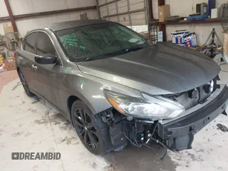 2018 Nissan Altima SR with VIN 1N4AL3AP1JC175694, listed as a IAAI auction lot 42006589 with 89,386 mi miles and . Bid and sale history available at carsss.com. Image 1.