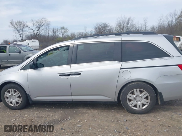 2013 Honda Odyssey LX with VIN 5FNRL5H22DB086503, listed as a IAAI auction lot 42133471 with 223,200 mi miles and . Bid and sale history available at carsss.com. Image 15.