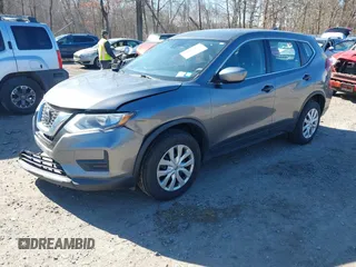 2019 Nissan Rogue SV with VIN KNMAT2MV7KP500390, listed as a IAAI auction lot 41897372 with 152,530 mi miles. Bid and sale history available at carsss.com. Image 17.