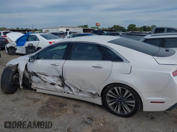 2017 Lincoln MKZ Select with VIN 3LN6L5C96HR614633, listed as a IAAI auction lot 37740570 with 82,970 mi miles. Bid and sale history available at carsss.com. Image 14.