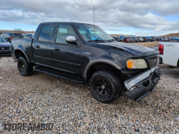 2002 Ford F-150 XLT with VIN 1FTRW08L62KD89268, listed as a Copart auction lot 45555235 with 187,322 mi miles and Salvage Title. Bid and sale history available at carsss.com. Image 4.