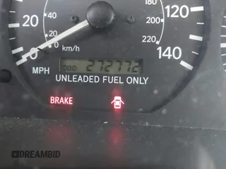 1998 Toyota Camry LE z VIN 4T1BG22K2WU278958, wystawiony jako IAAI lot #42422136 z przebiegiem 272 772 mil mil oraz . Historia ofert i sprzedaży dostępna na DreamBid. Obrazek 12.