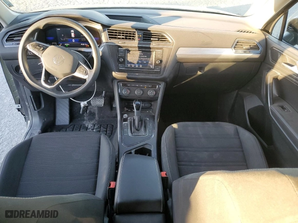 2022 Volkswagen Tiguan S with VIN 3VV1B7AX9NM117827, listed as a Copart auction lot 79963504 with 42,546 mi miles and Salvage Title. Bid and sale history available at carsss.com. Image 8.