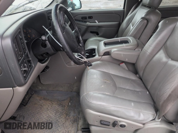 2004 Chevrolet Suburban Z71 z VIN 3GNFK16Z44G305168, wystawiony jako Copart lot #53900955 z przebiegiem 186 770 mil mil oraz Szkoda całkowita • Salvage title. Historia ofert i sprzedaży dostępna na DreamBid. Obrazek 7.
