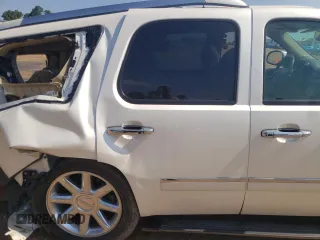 2013 GMC Yukon Denali with VIN 1GKS2EEF9DR311929, listed as a Copart auction lot 63810874 with 122,356 mi miles and Salvage Title. Bid and sale history available at carsss.com. Image 11.