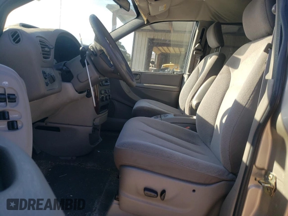 2003 Chrysler Town & Country EX with VIN 2C4GP74LX3R226547, listed as a Copart auction lot 76238494 with 146,353 mi miles and Salvage Title. Bid and sale history available at carsss.com. Image 7.
