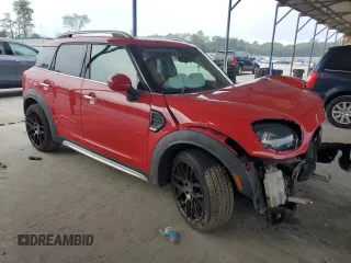 2019 MINI Countryman Cooper with VIN WMZYS7C5XK3F46256, listed as a Copart auction lot 72458884 with 98,557 mi miles and Salvage Title. Bid and sale history available at carsss.com. Image 4.