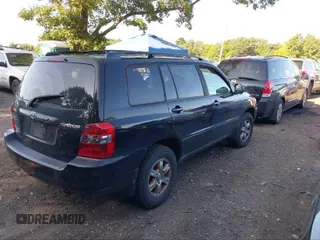 2006 Toyota Highlander w/3rd Row z VIN JTEEP21A960137219, wystawiony jako IAAI lot #41190319 z przebiegiem Nie podano mil oraz . Historia ofert i sprzedaży dostępna na DreamBid. Obrazek 4.