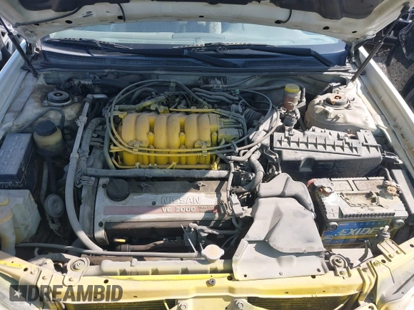 2000 Nissan Maxima GXE with VIN JN1CA31D3YT535608, listed as a IAAI auction lot 40024772 with 282,778 mi miles and . Bid and sale history available at DreamBid. Image 10.