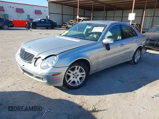 2006 Mercedes-Benz E-Class 3.5L with VIN WDBUF56J86A795135, listed as a IAAI auction lot 41286605 with 162,463 mi miles. Bid and sale history available at carsss.com. Image 17.