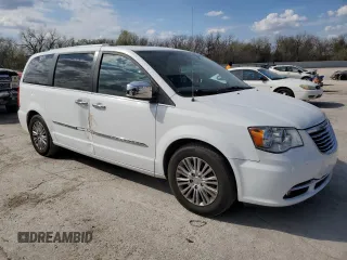 2015 Chrysler Town & Country Limited Platinum with VIN 2C4RC1GG2FR553464, listed as a Copart auction lot 50745385 with 107,105 mi miles and Salvage Title. Bid and sale history available at carsss.com. Image 4.