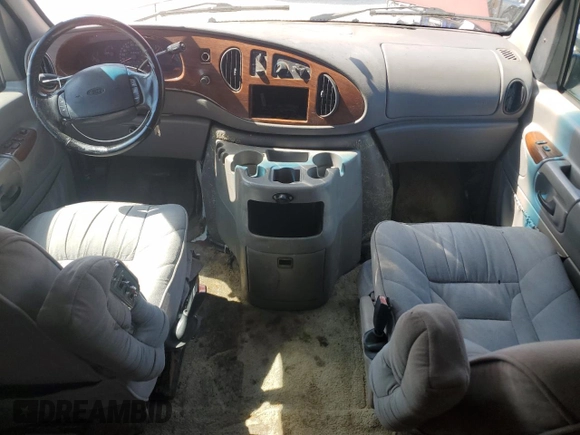 2000 Ford Econoline Cargo Recreational with VIN 1FDRE14W3YHC01283, listed as a Copart auction lot 52724845 with 118,826 mi miles and Clean Title. Bid and sale history available at DreamBid. Image 8.