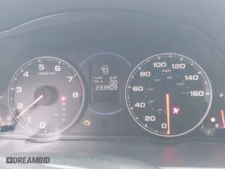 2004 Acura TSX w/Navigation with VIN JH4CL96984C042580, listed as a IAAI auction lot 41568008 with 233,909 mi miles. Bid and sale history available at carsss.com. Image 7.