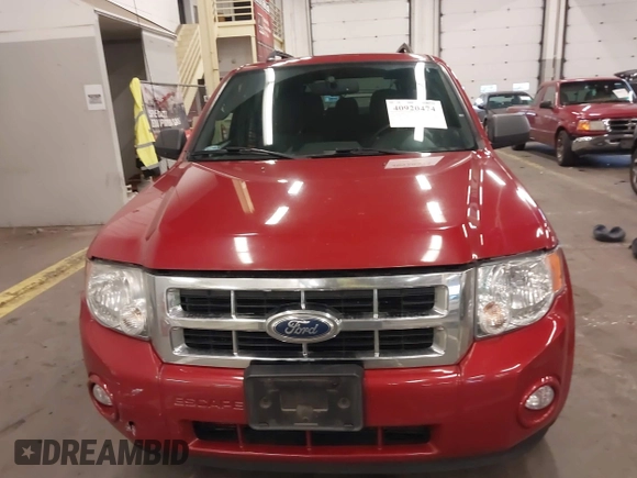 2011 Ford Escape XLT с VIN 1FMCU9D7XBKB14572, выставлен на аукционе IAAI как лот 40920474 с пробегом 154 888 миль миль и . История ставок и продаж доступна на DreamBid. Изображение 12.