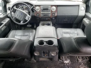 2012 Ford F-350 XL с VIN 1FT8W3B62CEB48713, выставлен на аукционе Copart как лот 56824305 с пробегом 177 936 миль миль и Списание • Salvage title. История ставок и продаж доступна на DreamBid. Изображение 8.