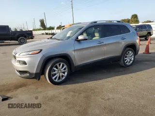 2017 Jeep Cherokee Limited with VIN 1C4PJLDB8HW526250, listed as a Copart auction lot 48337305 with 107,618 mi miles and Salvage Title. Bid and sale history available at carsss.com. Image 1.