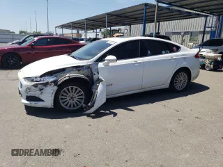 2016 Ford Fusion SE Hybrid с VIN 3FA6P0LU0GR342892, выставлен на аукционе Copart как лот 58869045 с пробегом 75 979 миль миль и Списание • Salvage title. История ставок и продаж доступна на DreamBid. Изображение 1.