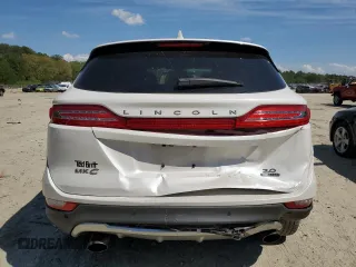 2015 Lincoln MKC z VIN 5LMCJ1A94FUJ47221, wystawiony jako Copart lot #55670615 z przebiegiem 143 926 mil mil oraz Szkody całkowita. Historia ofert i sprzedaży dostępna na DreamBid. Obrazek 6.