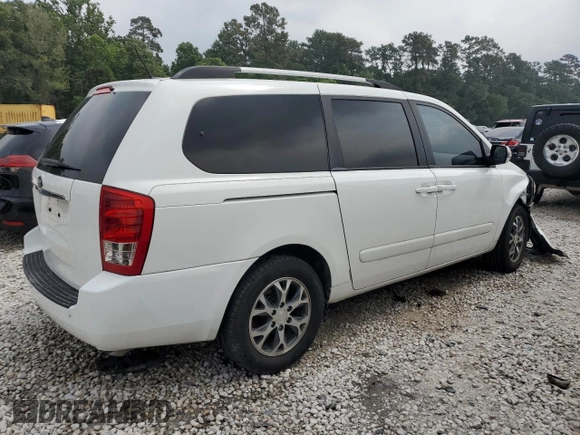 2014 Kia Sedona LX with VIN KNDMG4C78E6574153, listed as a Copart auction lot 52880734 with 111,143 mi miles and Clean Title. Bid and sale history available at carsss.com. Image 3.