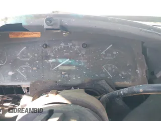 1997 Ford F-250 с VIN 3FTHF25H3VMA51461, выставлен на аукционе IAAI как лот 41953540 с пробегом 270 701 миль миль и . История ставок и продаж доступна на DreamBid. Изображение 7.