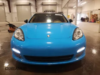 2012 Porsche Panamera S z VIN WP0AB2A77CL061256, wystawiony jako Copart lot #59347725 z przebiegiem 135 710 mil mil oraz Szkody całkowita. Historia ofert i sprzedaży dostępna na DreamBid. Obrazek 5.