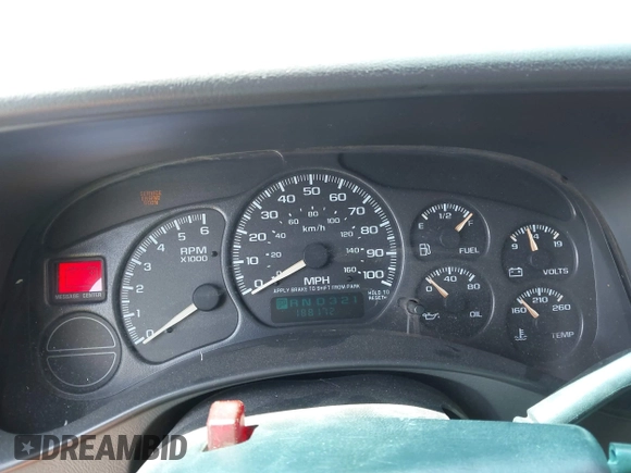 2001 Chevrolet Tahoe LT with VIN 1GNEK13T81R202598, listed as a IAAI auction lot 42007381 with 188,172 mi miles. Bid and sale history available at carsss.com. Image 7.