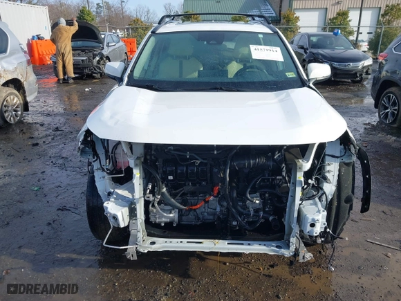 2022 Toyota RAV4 Hybrid XLE with VIN 4T3RWRFV3NU051850, listed as a IAAI auction lot 41571914 with 55,584 mi miles. Bid and sale history available at carsss.com. Image 13.