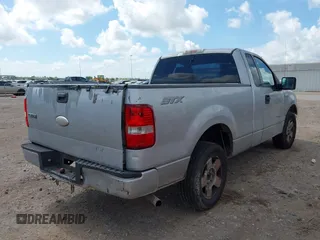 2007 Ford F-150 XL с VIN 1FTRF12277KC38355, выставлен на аукционе IAAI как лот 42528425 с пробегом 250 404 миль миль и . История ставок и продаж доступна на DreamBid. Изображение 4.