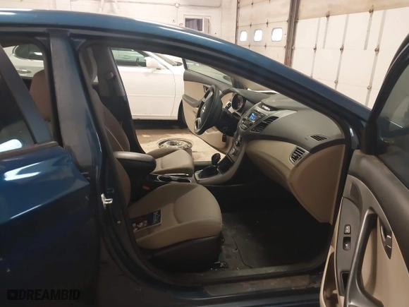 2016 Hyundai Elantra Value Edition with VIN KMHDH4AEXGU546024, listed as a IAAI auction lot 41956007 with 91,642 mi miles. Bid and sale history available at carsss.com. Image 5.
