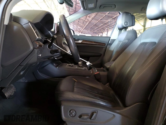 2018 Audi Q5 Premium with VIN WA1ANAFY6J2158593, listed as a Copart auction lot 60899955 with 141,479 mi miles and Clean title. Bid and sale history available at DreamBid. Image 7.